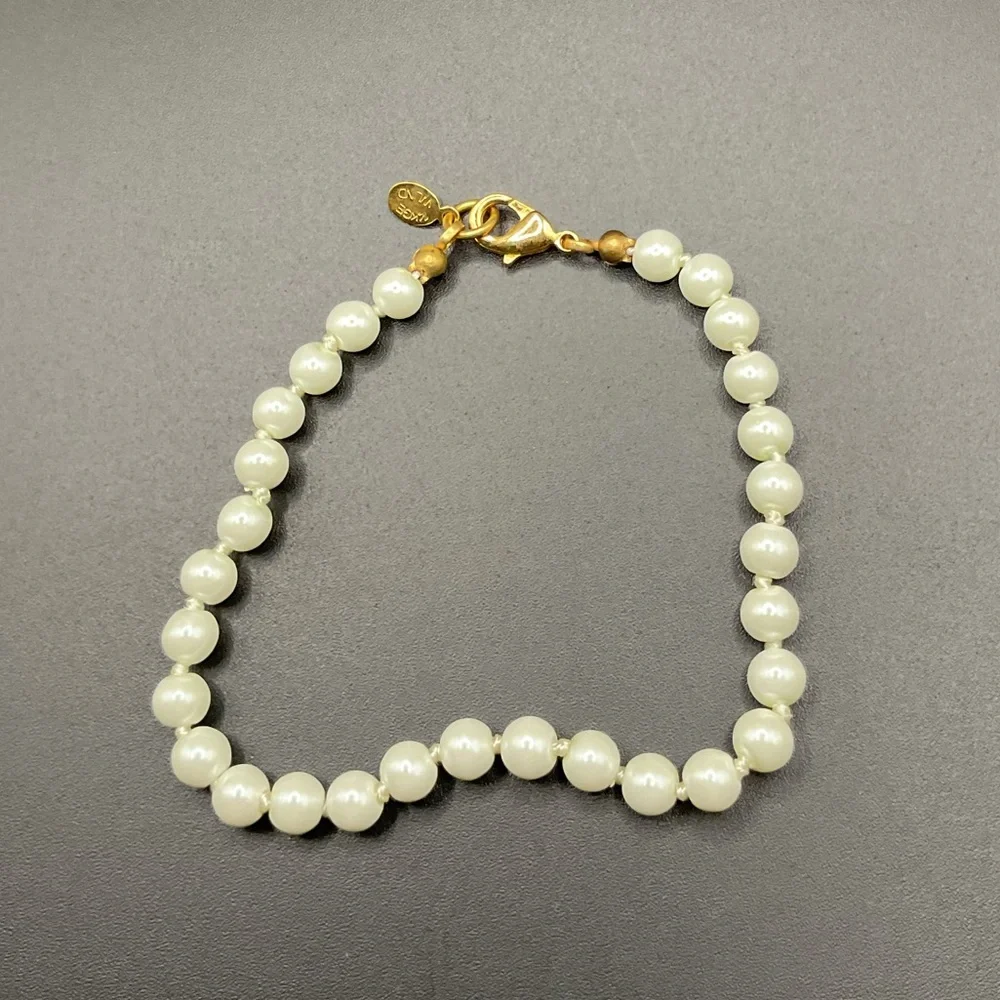 W. Lind Faux Pearl Beaded Bracelet Hand-Knotted Gold Plated 7 1/2